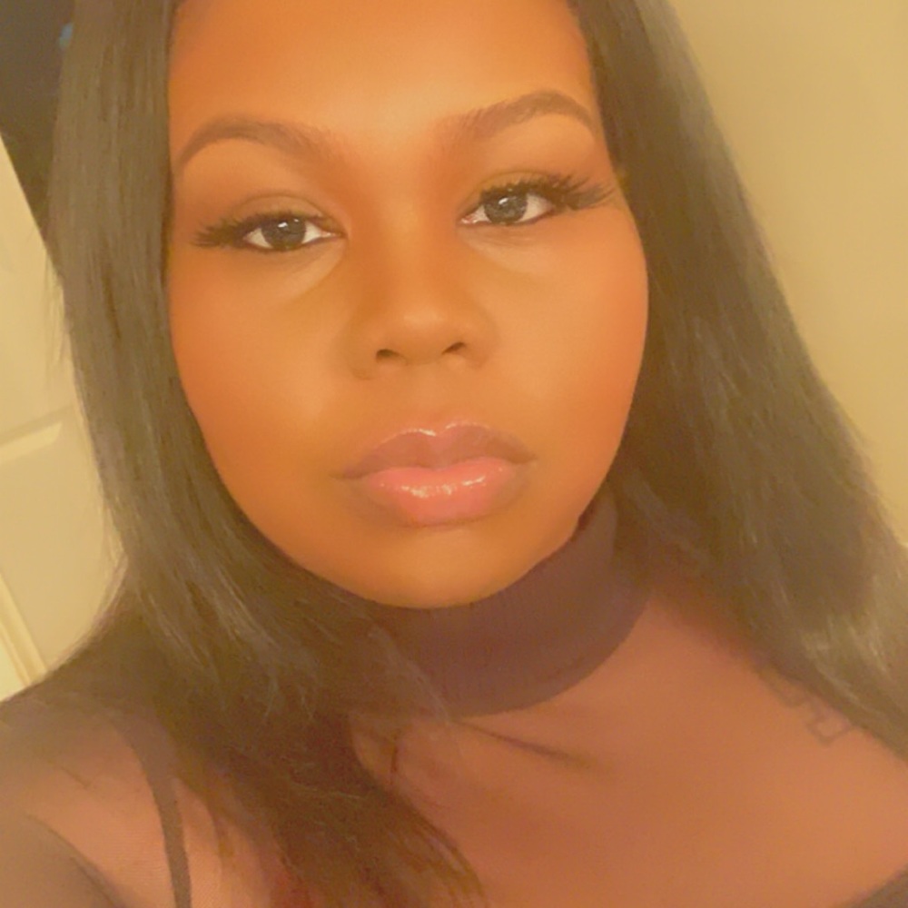 Meet your Posher, Brittney
